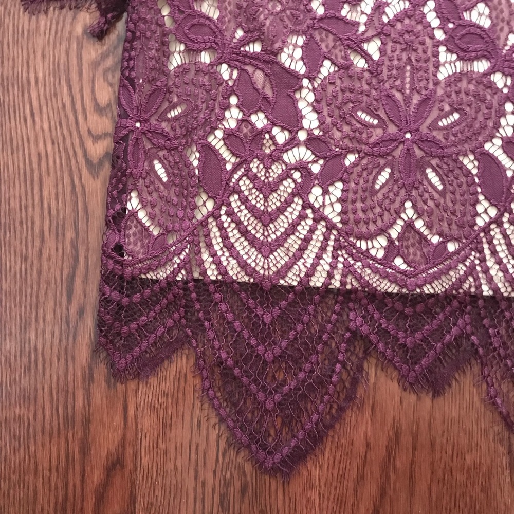 NWOT Express lace crop top - Picture 3 of 8